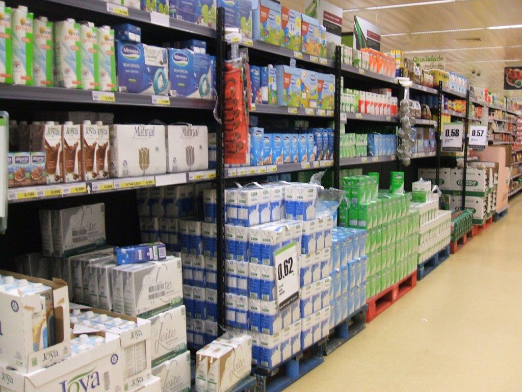store shelves for supermarket