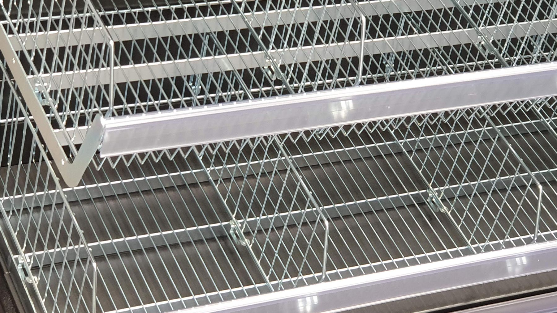 wire baskets for retail shops