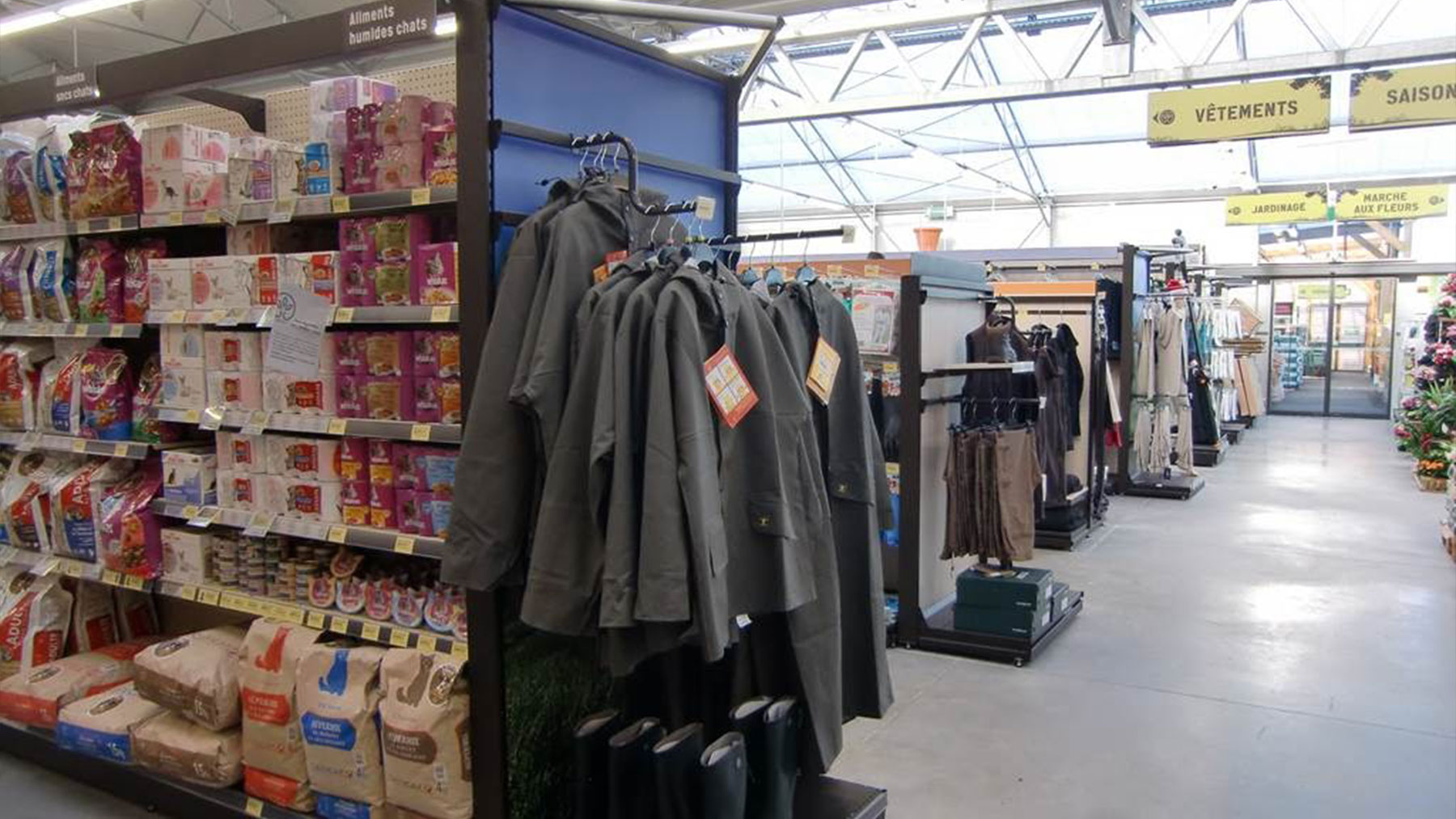 Garden Centre Gondola Shelving