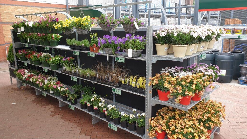 garden centre shop gondolas