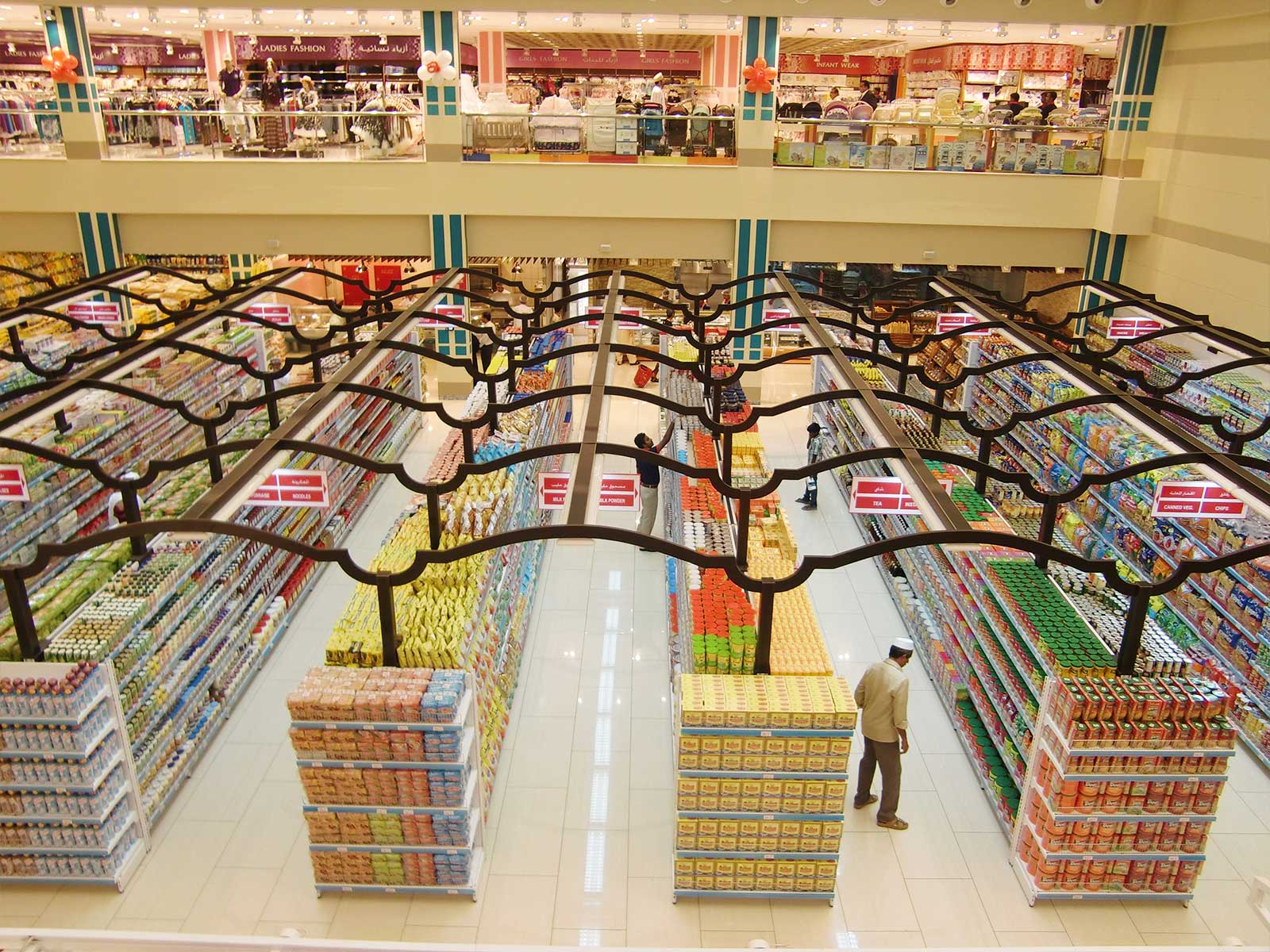 Robust supermarket shelving