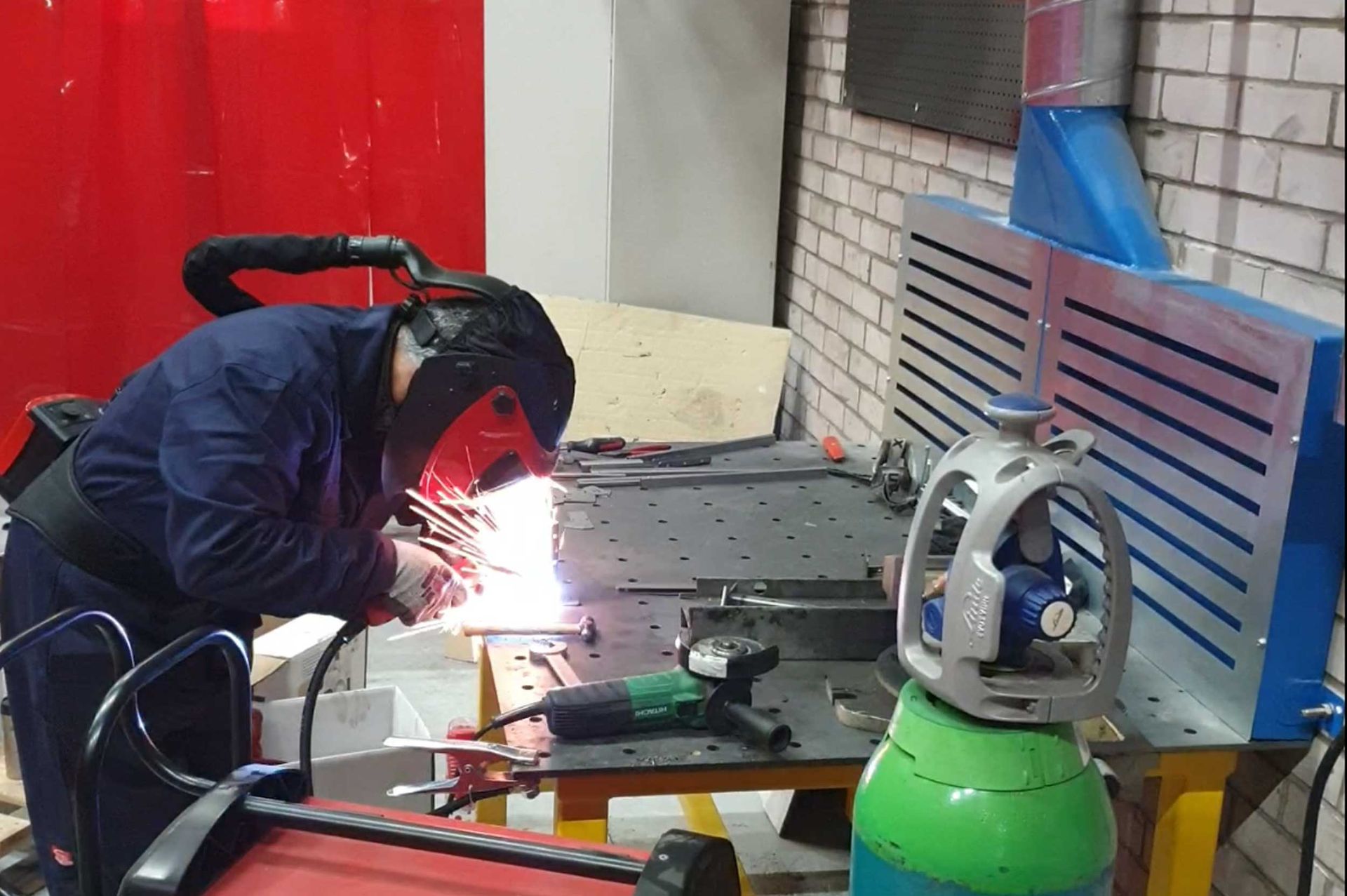 Welding and fabrication for retail